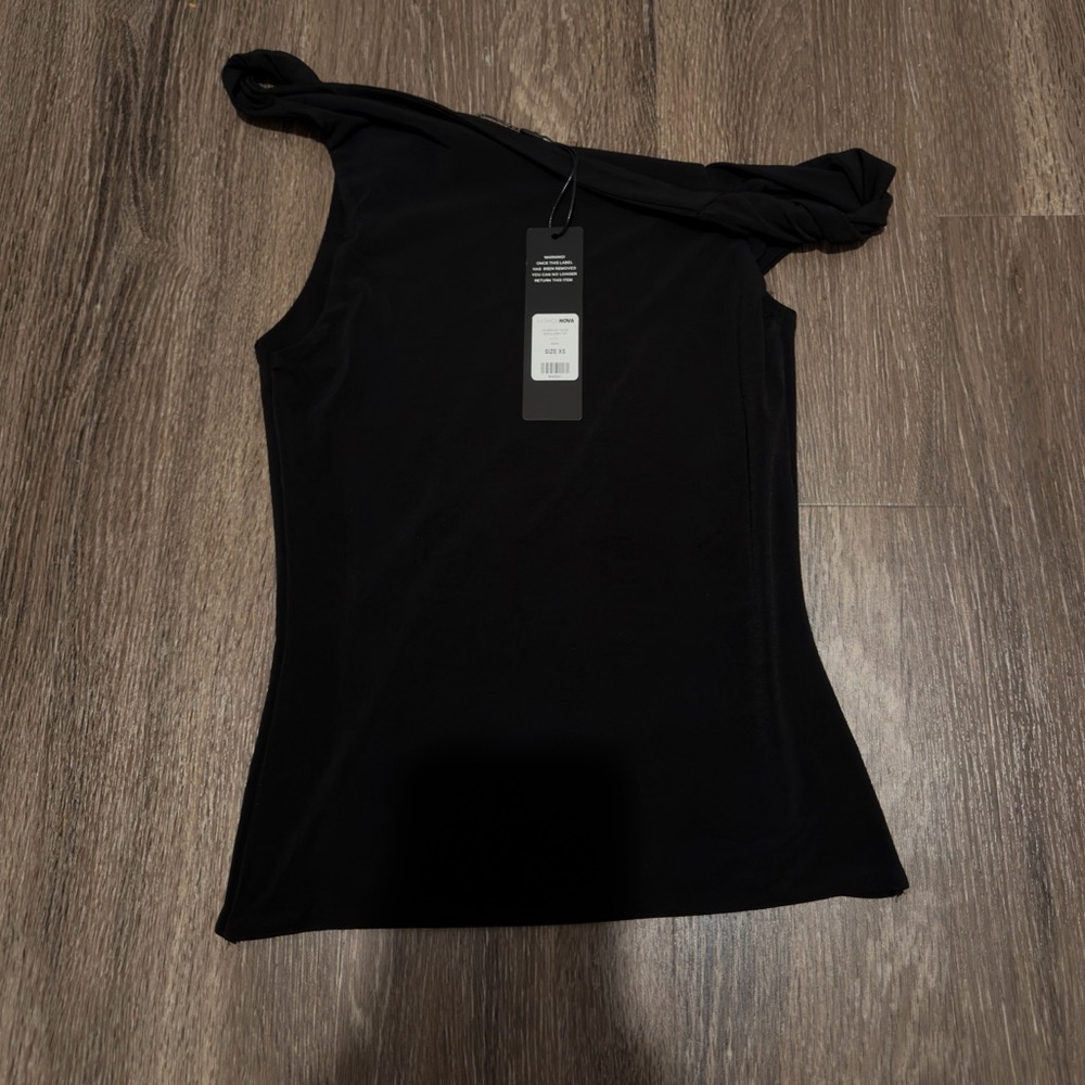 Twisted Shoulder Top - Picture 4 of 5